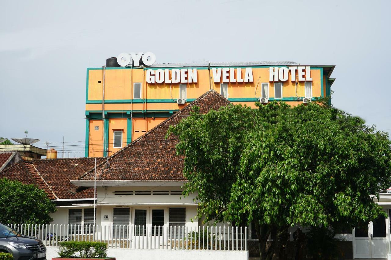 Hotel Golden Vella Pangkal Pinang Exterior photo