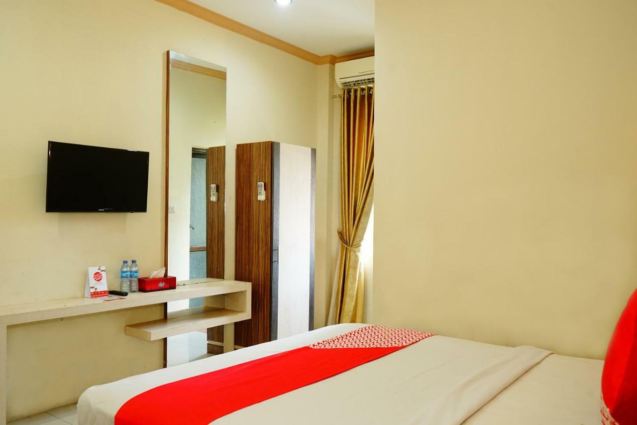 Hotel Golden Vella Pangkal Pinang Exterior photo